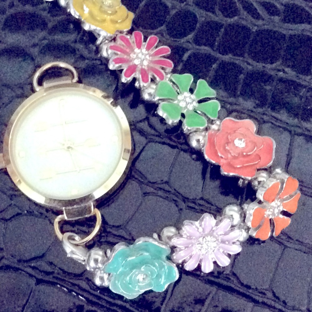 Classic Stretch 6” stretch bracelet Watch. 7 flwrs